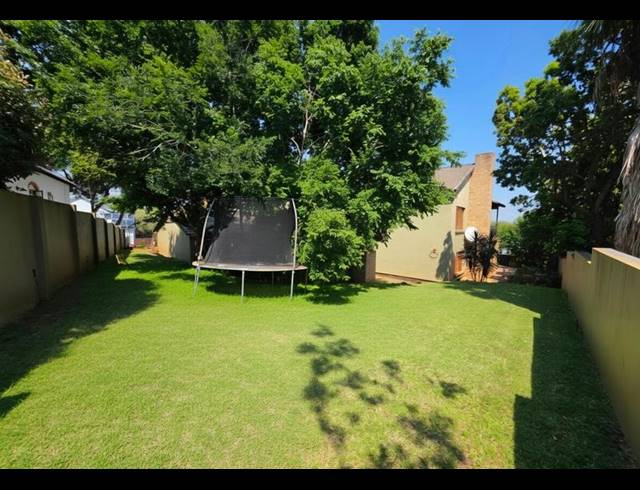5 BEDROOM HOUSE FOR SALE IN BOARDWALK MEANDER